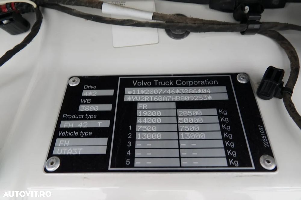 Volvo FH 540 / HIDRAULICĂ DUBLĂ / CABĂ JOSĂ / 100% PNEURI / CONTRACTUL DE SERVICE POSTĂ - 36