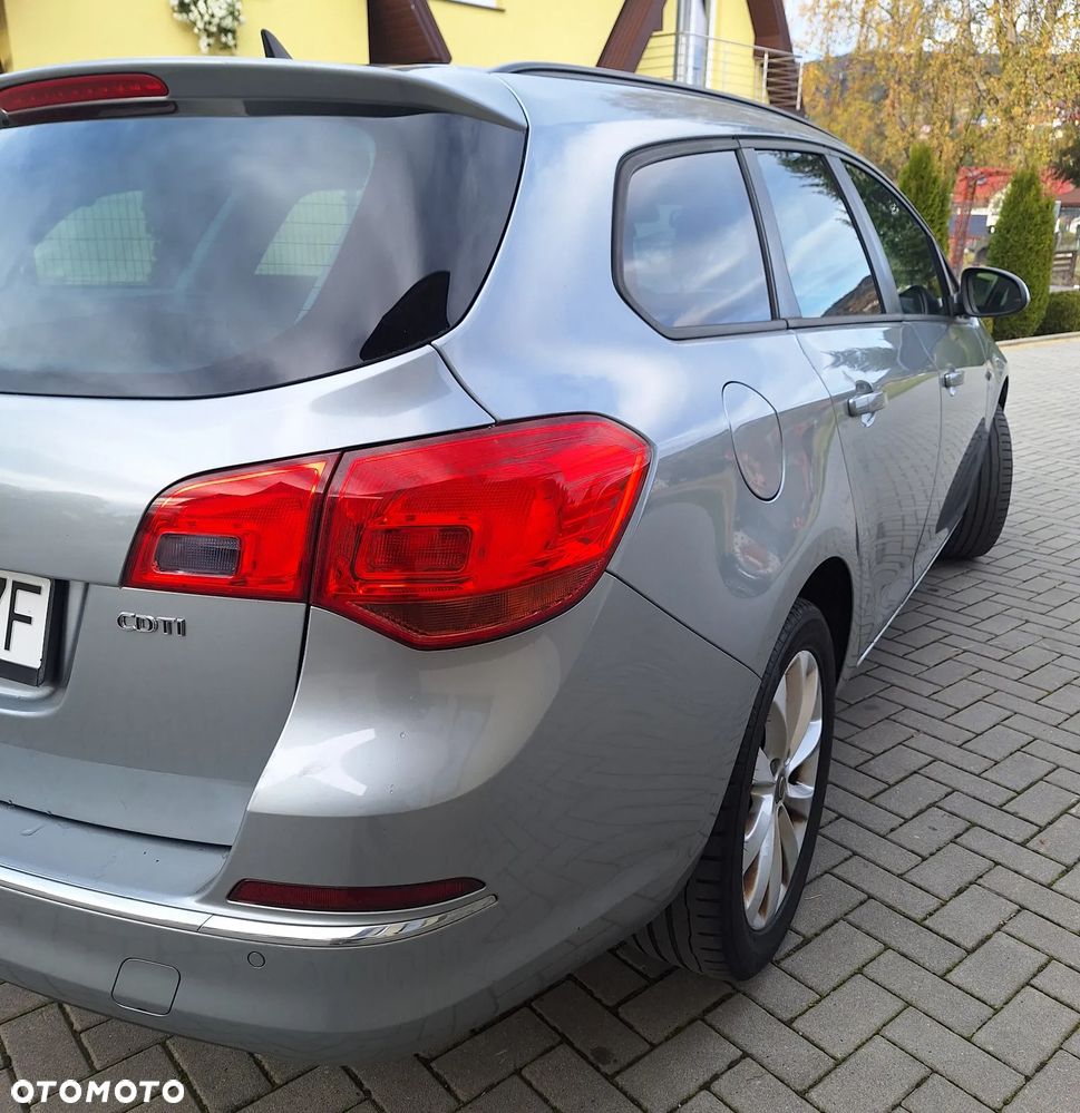 Opel Astra 2.0 CDTI DPF Active - 18