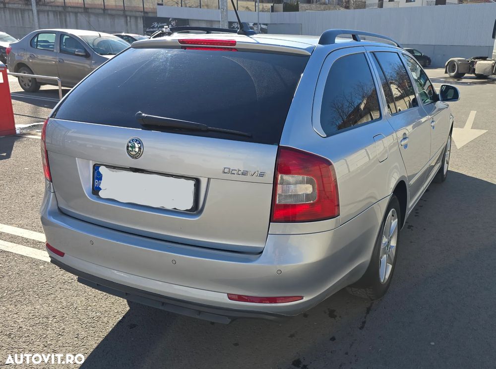Skoda Octavia 2.0 TDI Ambiente DSG - 7