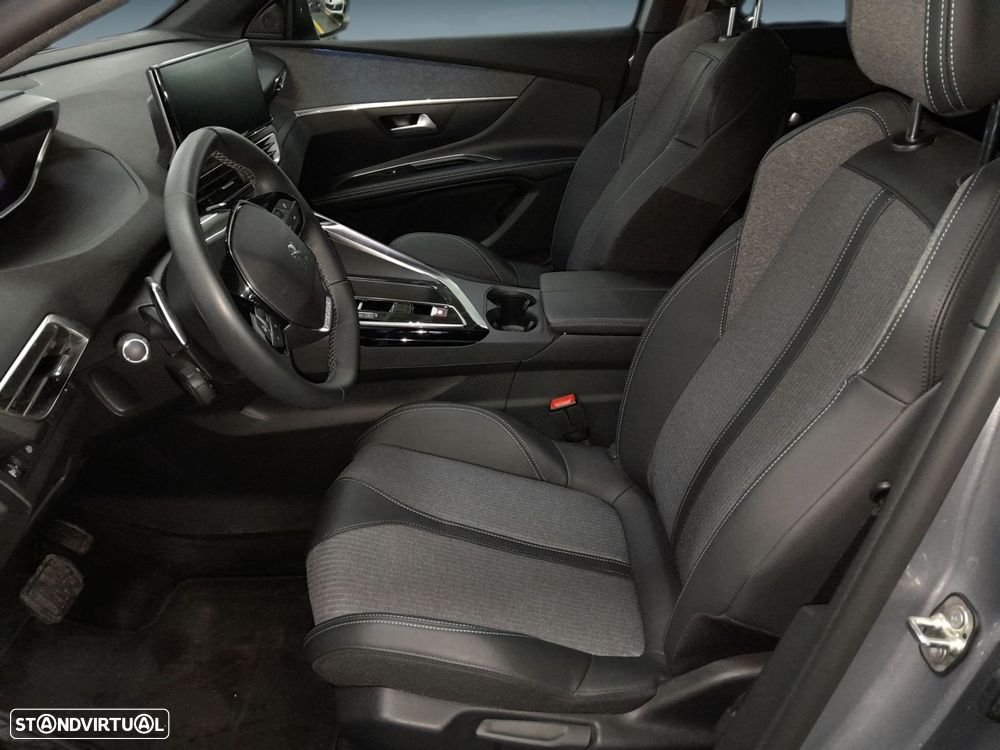 Peugeot 5008 1.2 PureTech Allure EAT8 - 14