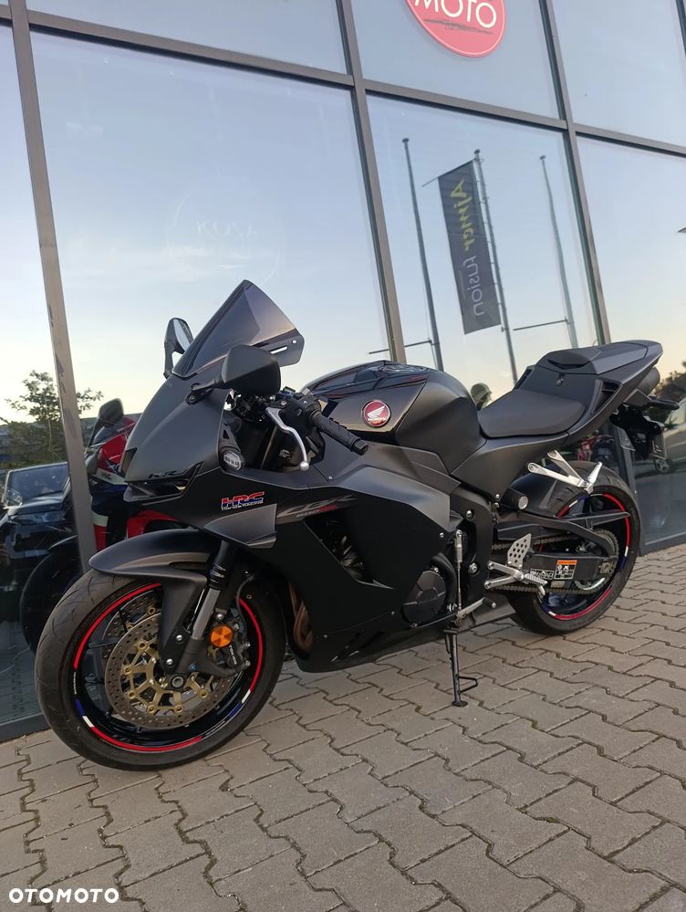 Honda CBR - 28
