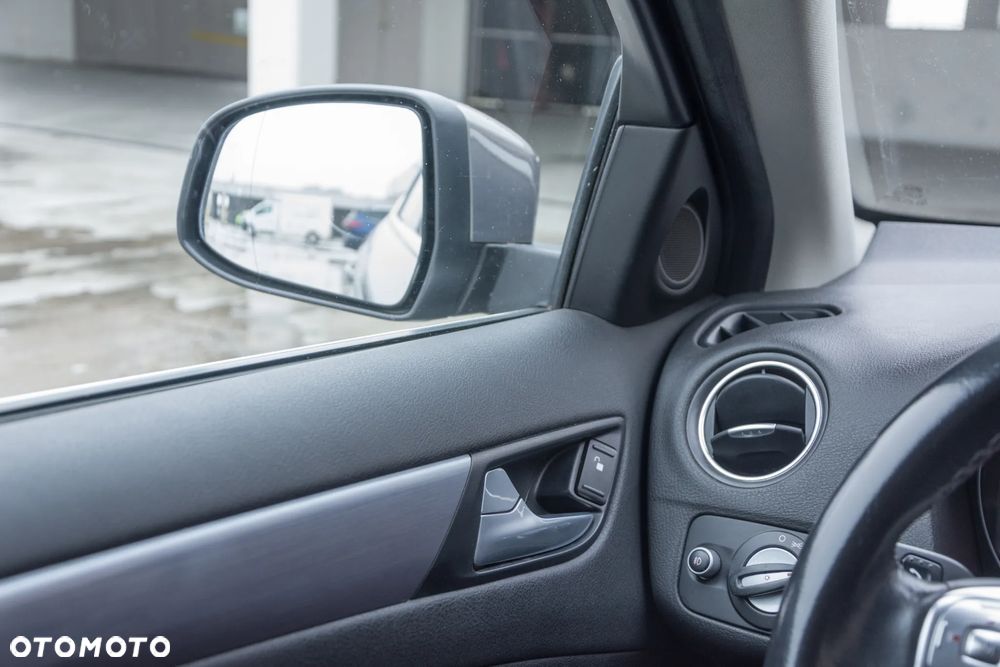 Ford Mondeo 2.0 TDCi Titanium - 21