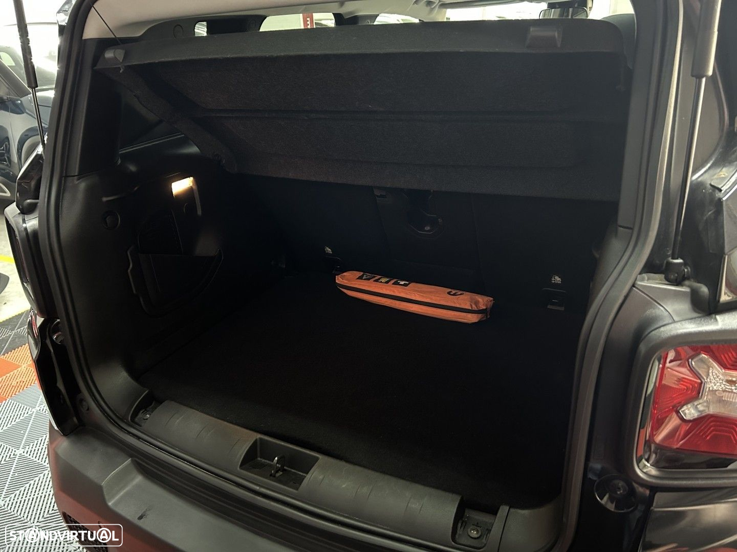 Jeep Renegade 1.0 T Sport - 16