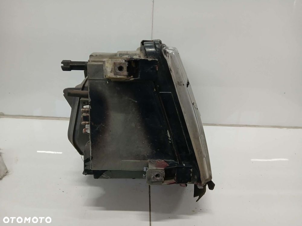 LAMPA PRAWA REFLEKTOR PRAWY PRZÓD MERCEDES W124 E-KLASA - 4