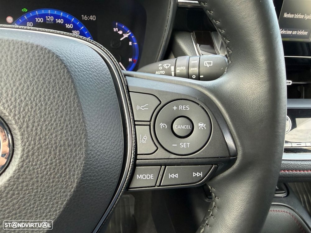 Toyota Corolla 1.8 Hybrid Exclusive - 17