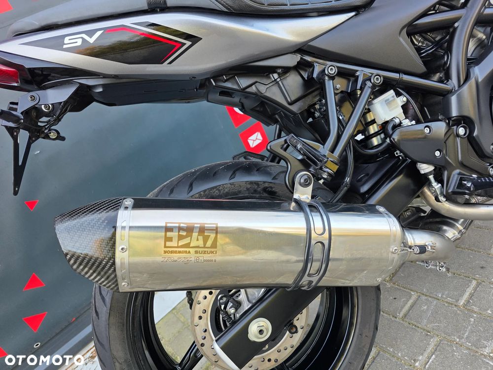 Suzuki SV - 21