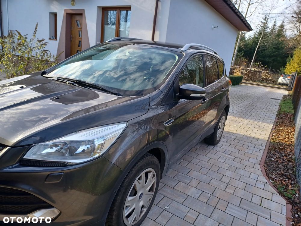 Ford Kuga 1.5 EcoBoost 2x4 Titanium - 3