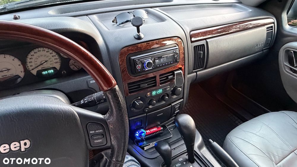 Jeep Grand Cherokee - 9