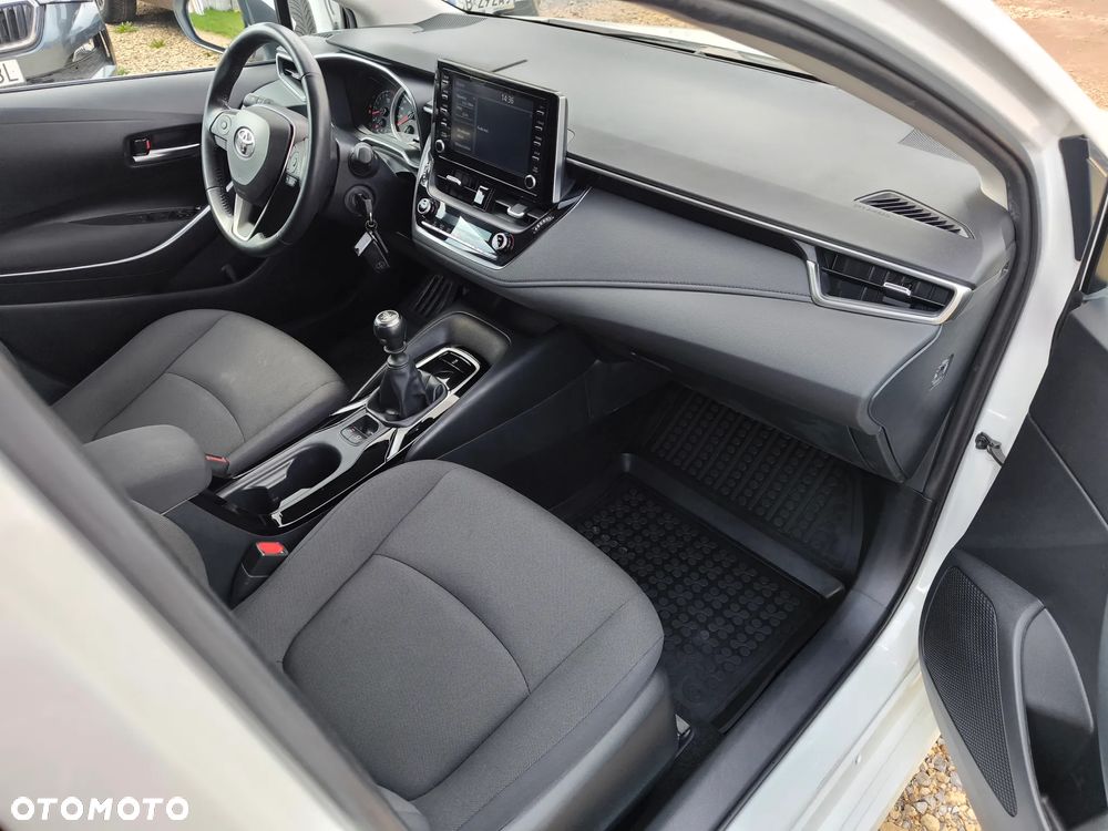 Toyota Corolla - 10