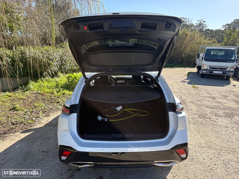 Peugeot 308 SW 1.6 Hybrid GT e-EAT8 - 36