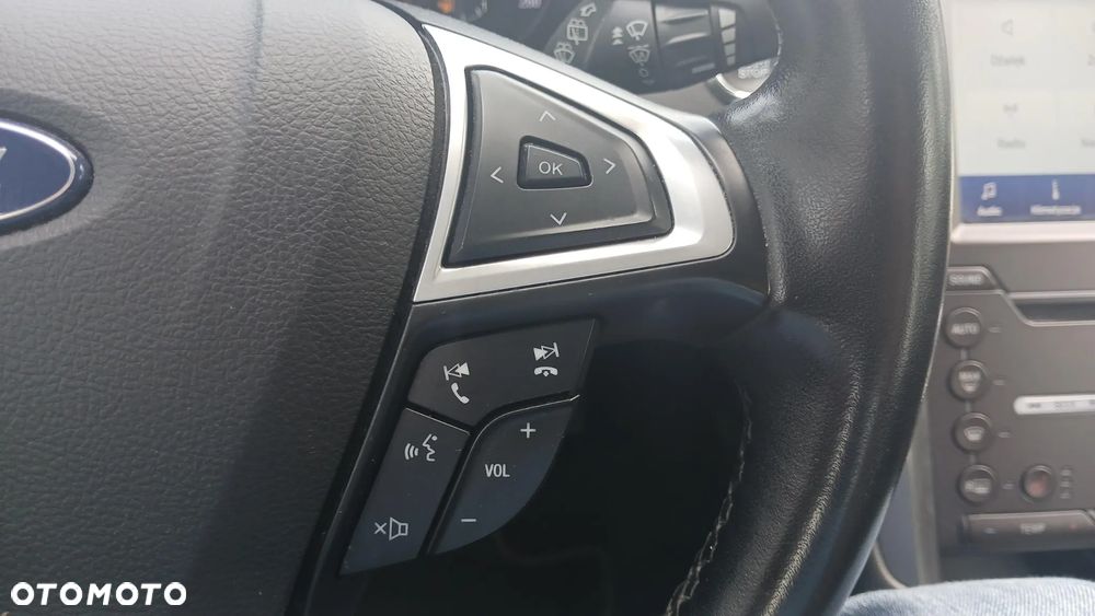Ford Mondeo 2.0 EcoBlue Titanium - 23