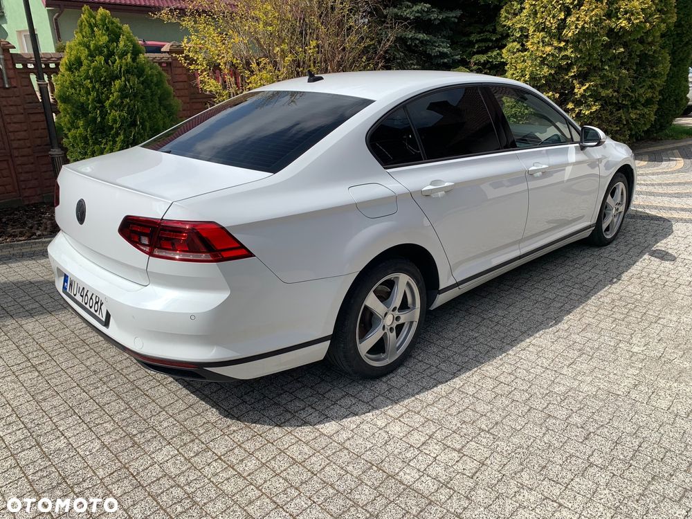 Volkswagen Passat 2.0 TDI SCR Trendline - 11