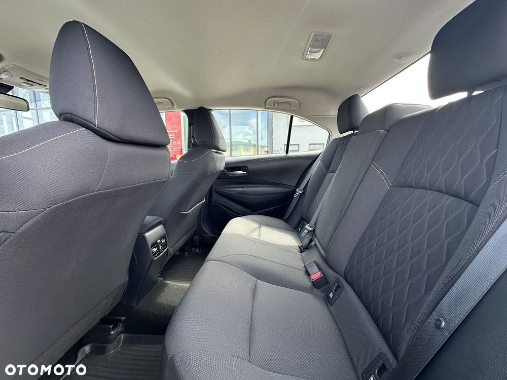 Toyota Corolla - 11