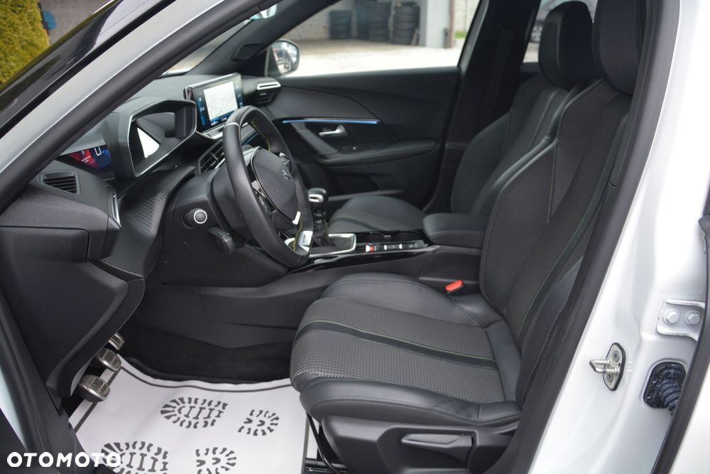 Peugeot 2008 PureTech 130 GT Pack - 16