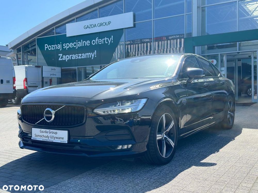 Volvo S90 - 2