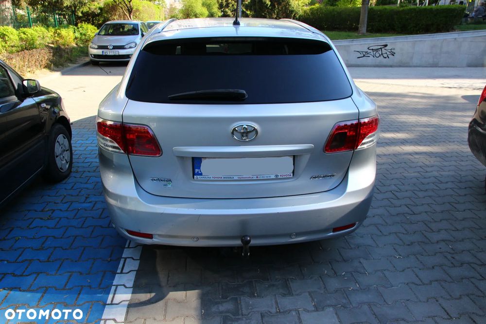 Toyota Avensis 2.0 Prestige NAVI - 2