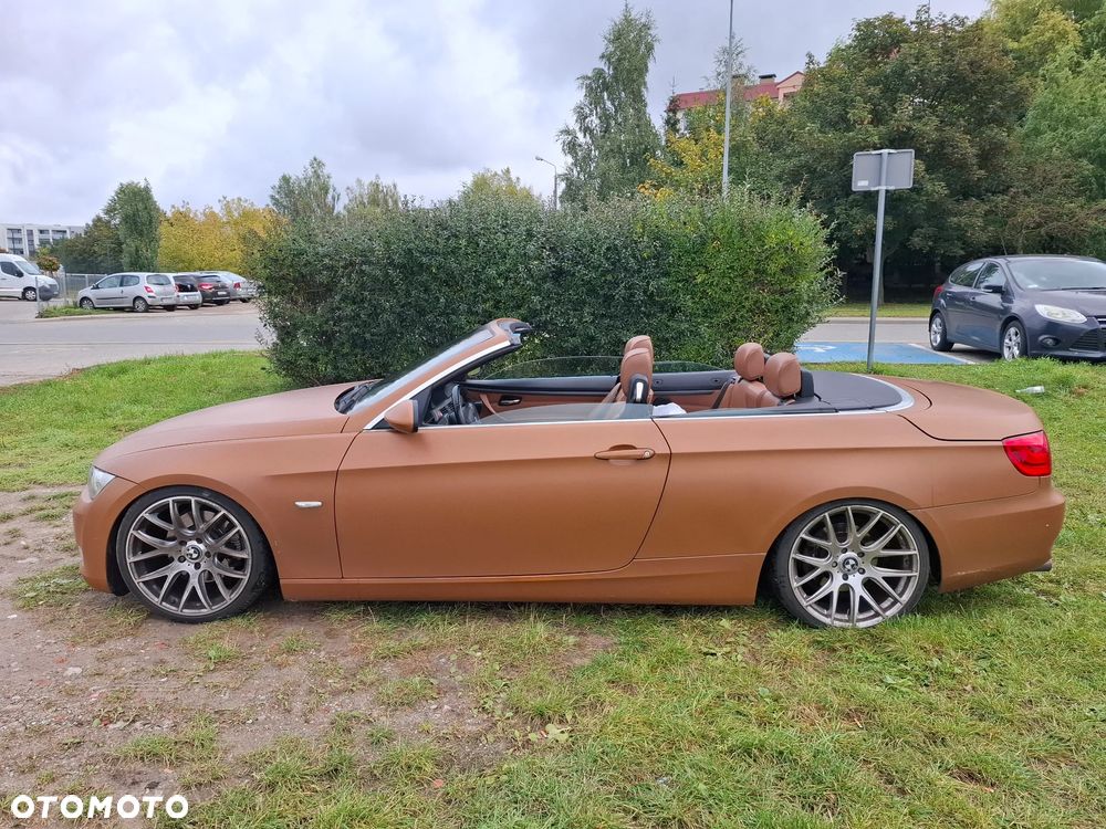 BMW Seria 3 325i Cabrio - 14