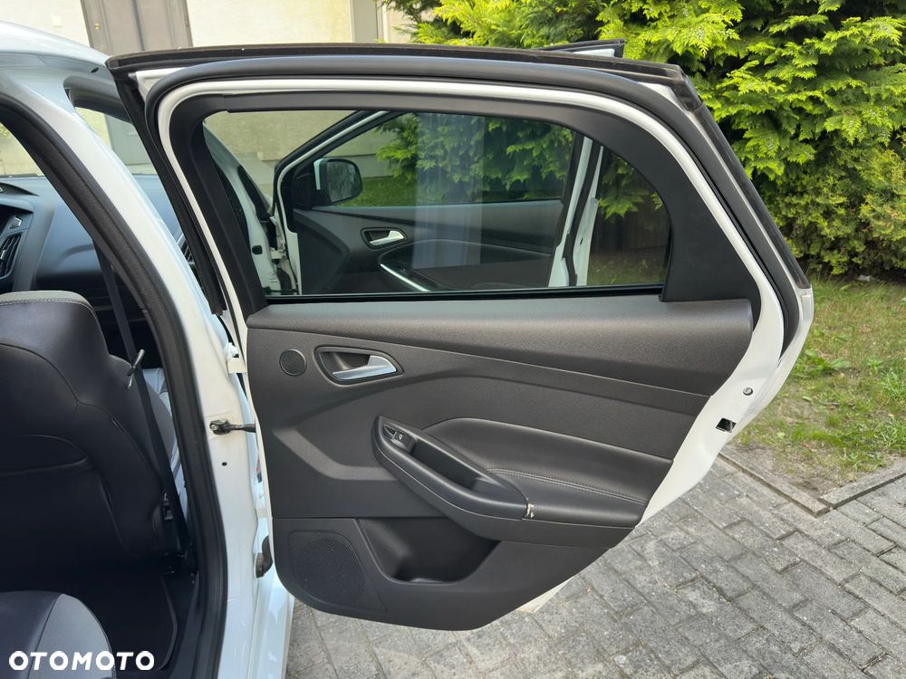 Ford Focus 2.0 EcoBoost ST - 16