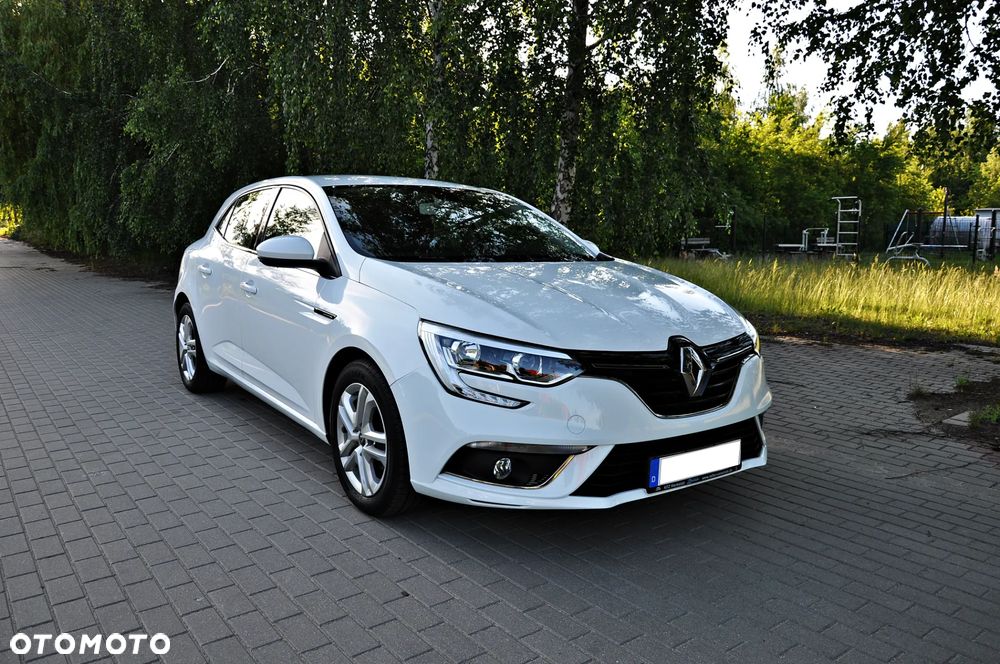 Renault Megane ENERGY TCe 100 EXPERIENCE - 11