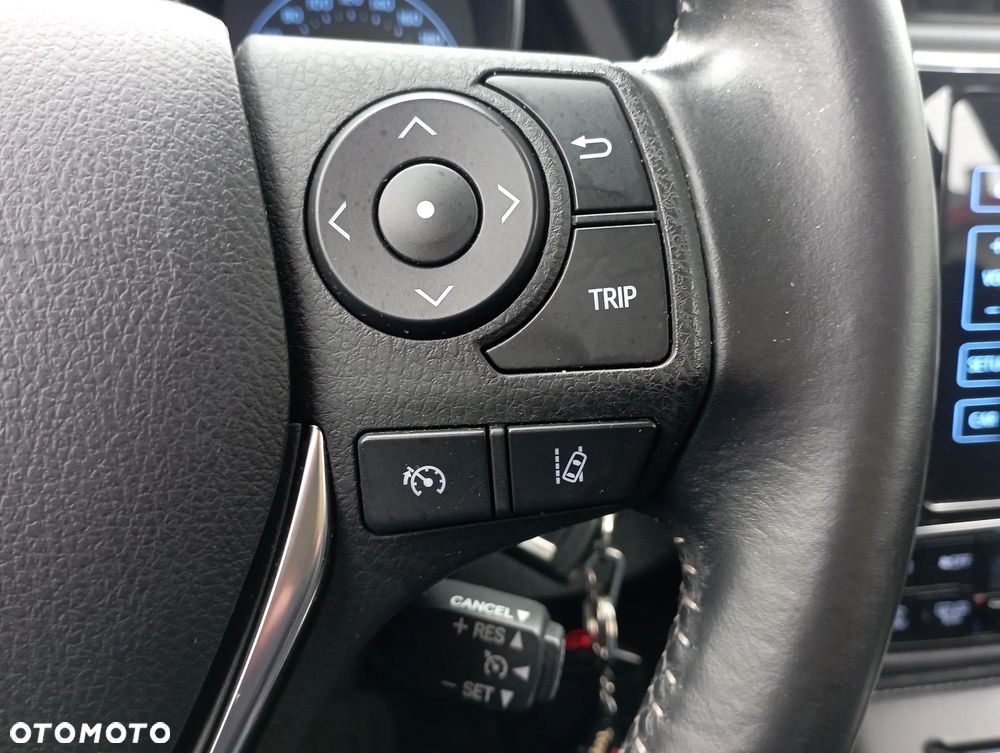 Toyota Auris 1.6 Premium - 14
