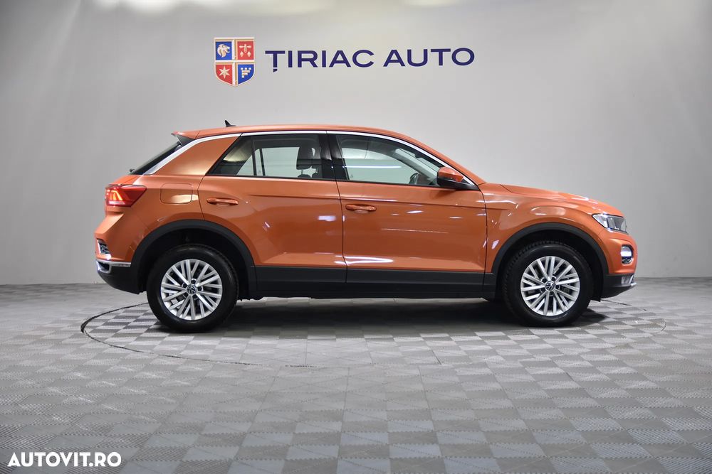 Volkswagen T-Roc - 7
