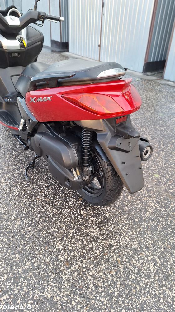 Yamaha X-max - 8