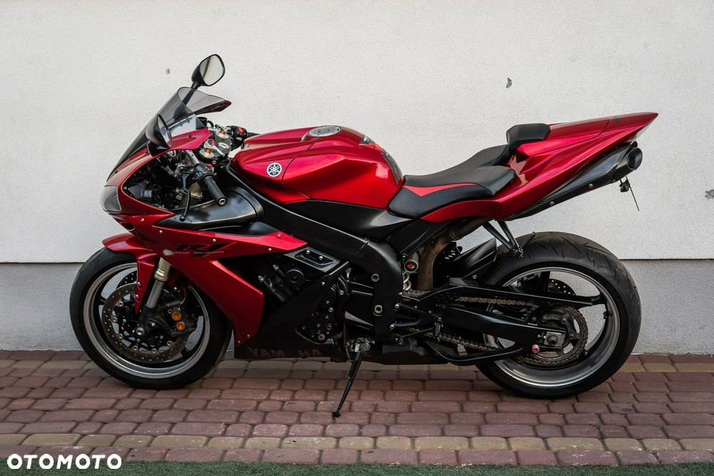Yamaha R1 - 5