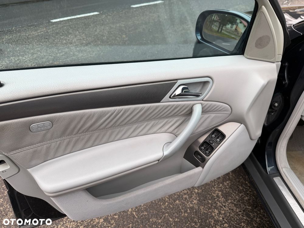 Mercedes-Benz Klasa C 220 T CDI Avantgarde - 29