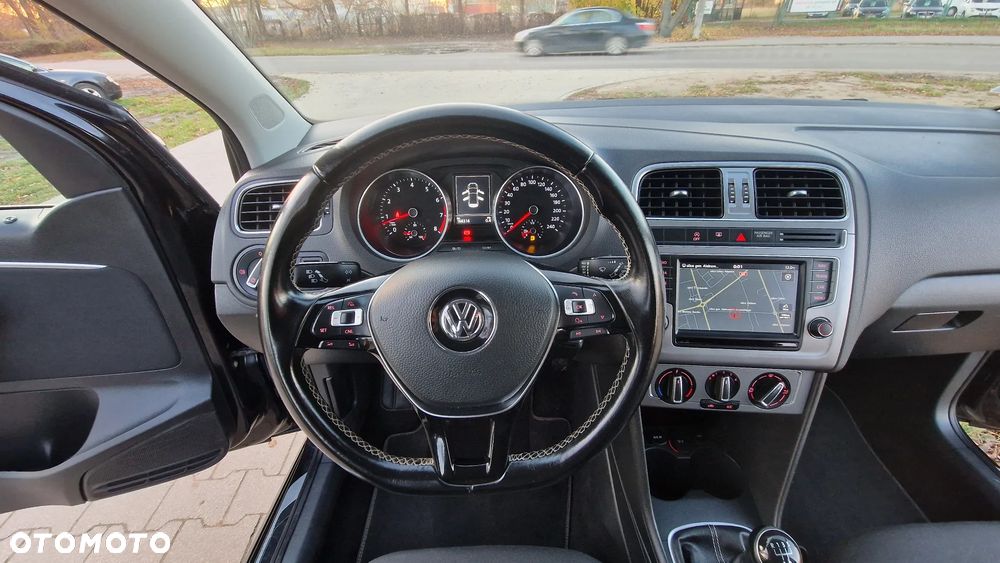 Volkswagen Polo 1.2 TSI Blue Motion Technology Lounge - 16