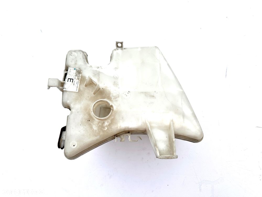 TOYOTA COROLLA E15 2007 - 2014 sedan ZBIORNICZEK SPRYSKIWACZY ORYGINAŁ OE - 6