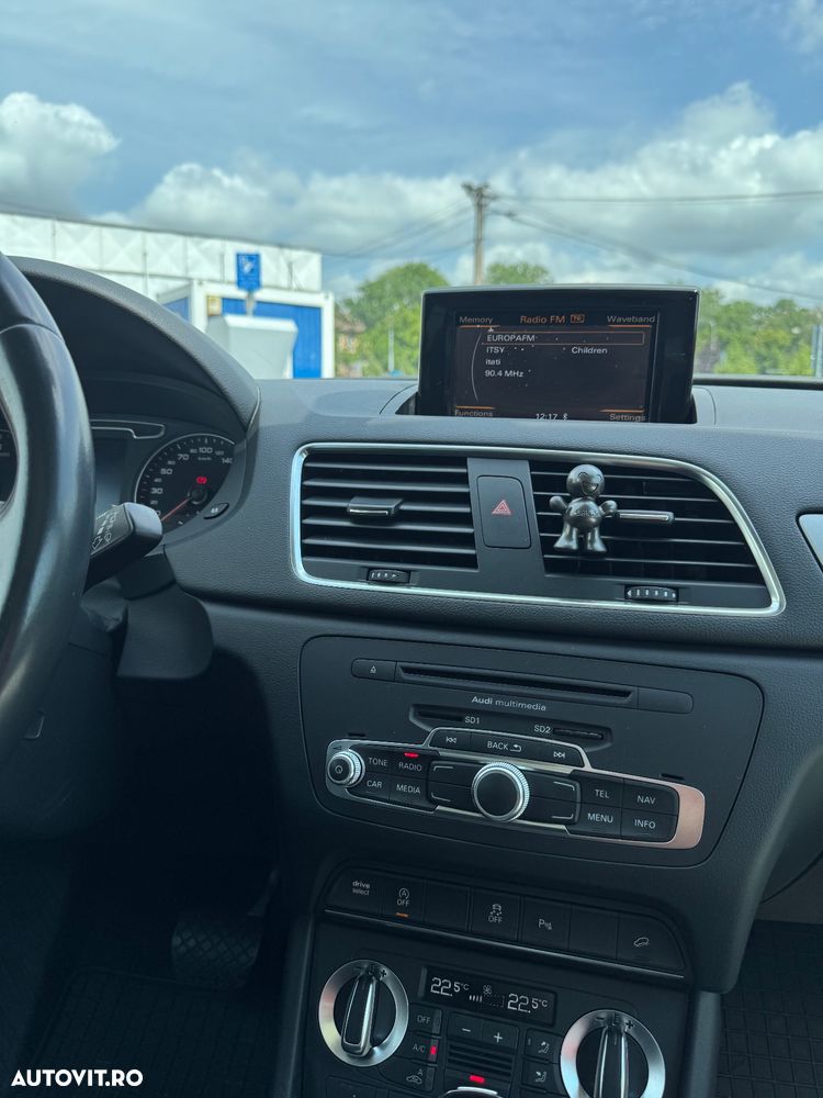 Audi Q3 2.0 TDI Quattro S-Tronic - 8