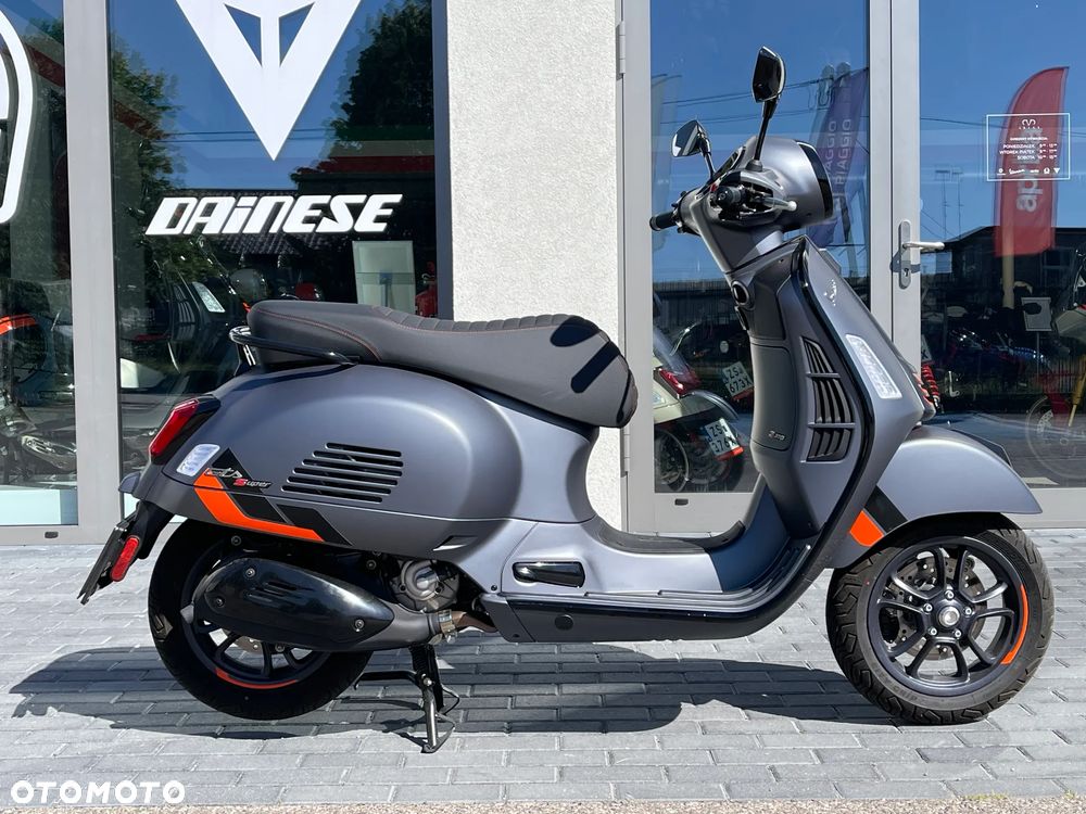 Vespa GTS - 2