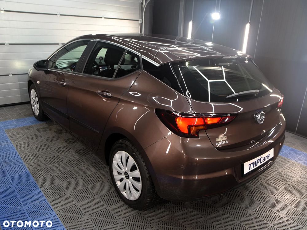 Opel Astra 1.4 Enjoy - 33