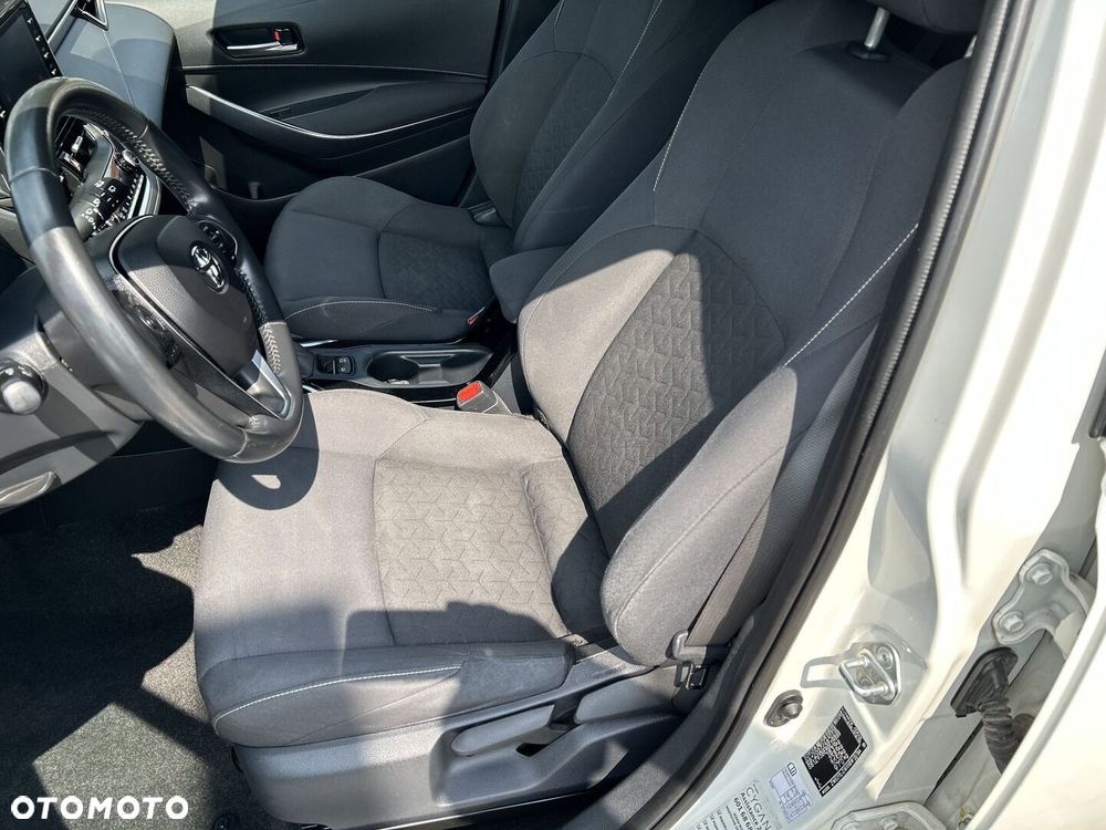 Toyota Corolla 1.8 Hybrid Comfort - 16
