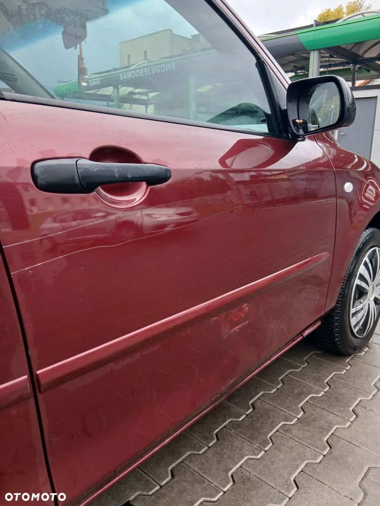 Mazda 2 - 18