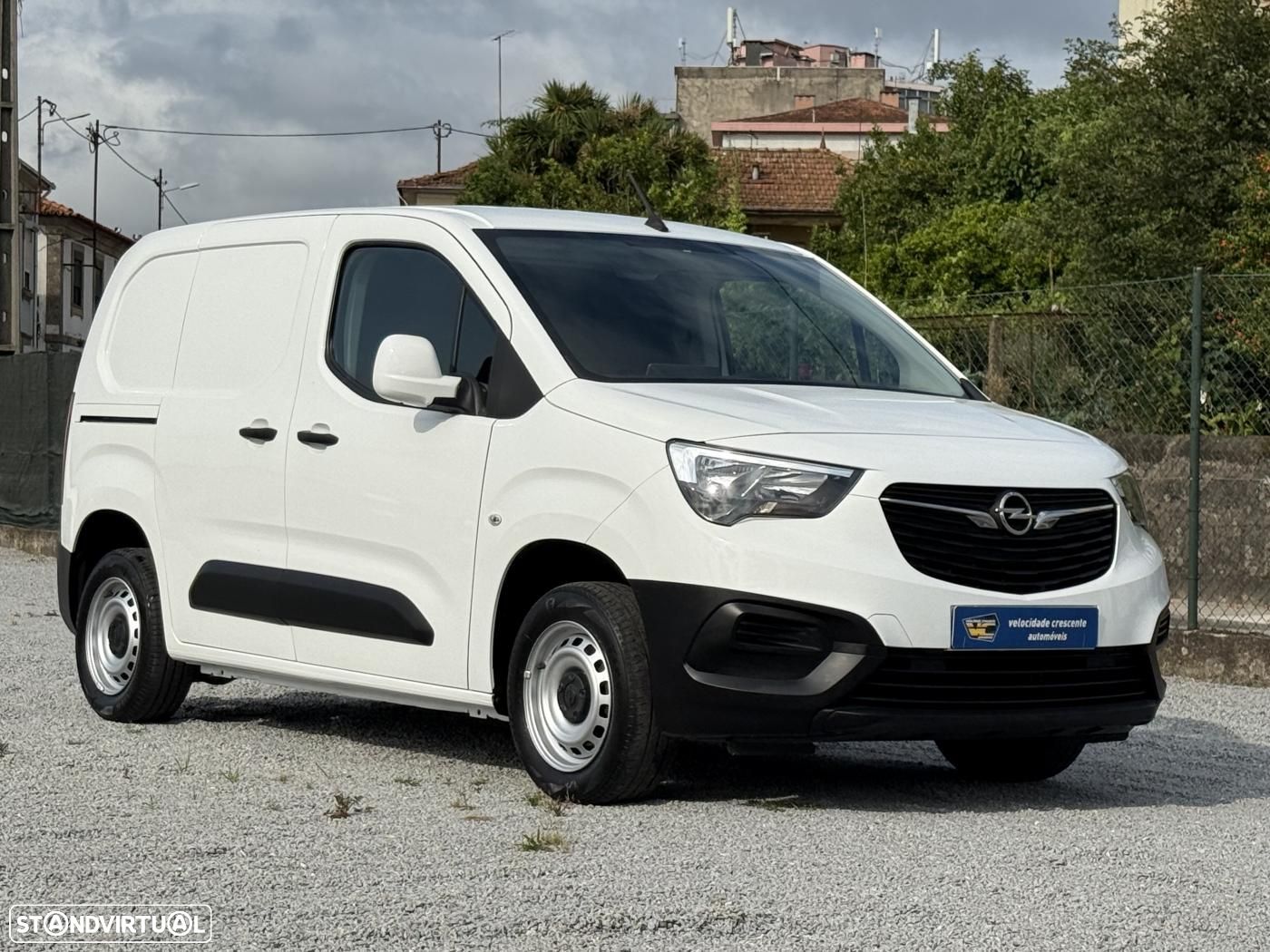 Opel Combo 1.5 CDTI IVA Dedutivel 3 Lug. Ecrã - 1