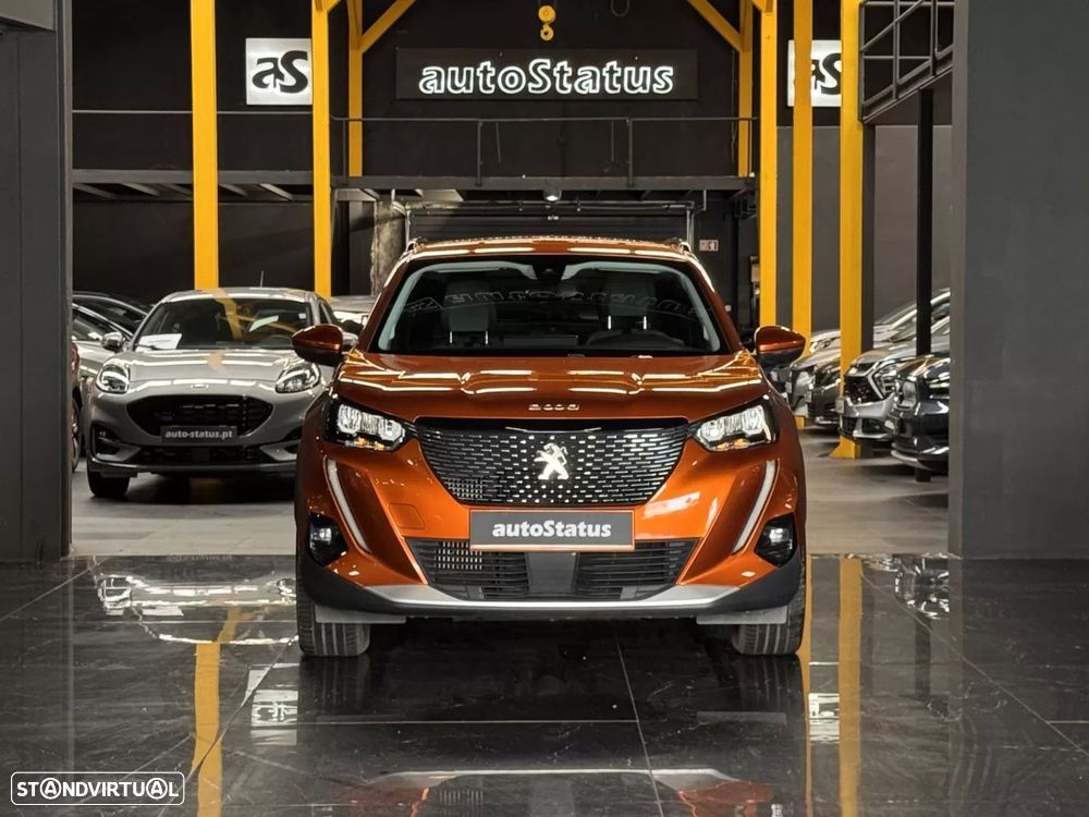 Peugeot 2008 1.2 PureTech Allure Pack EAT8 — photo 2