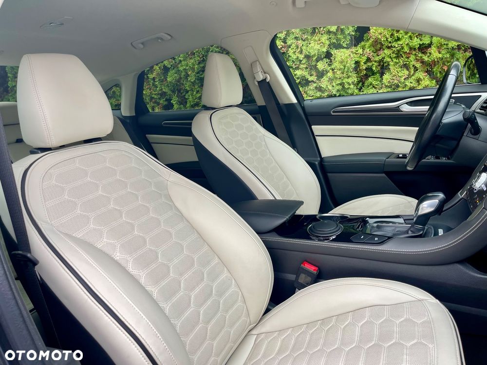 Ford Mondeo - 14