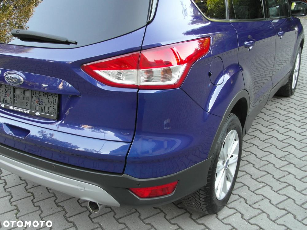 Ford Kuga 2.0 TDCi 2x4 Titanium - 9