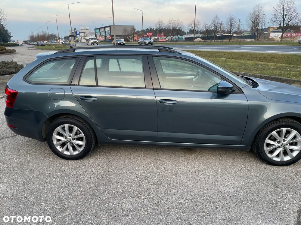 Skoda Octavia 1.6 TDI Ambition - 5