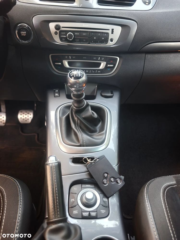 Renault Scenic Energy TCe 130 S&S Xmod Bose Edition - 18