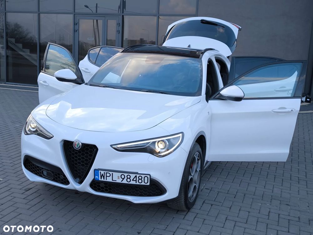 Alfa Romeo Stelvio 2.0 Turbo 16V AT8-Q4 Executive - 16