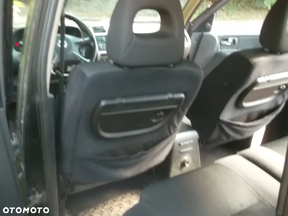 Nissan Terrano - 7