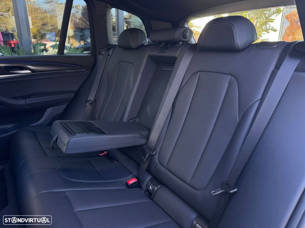 BMW X3 18 d sDrive Pack M Auto - 18