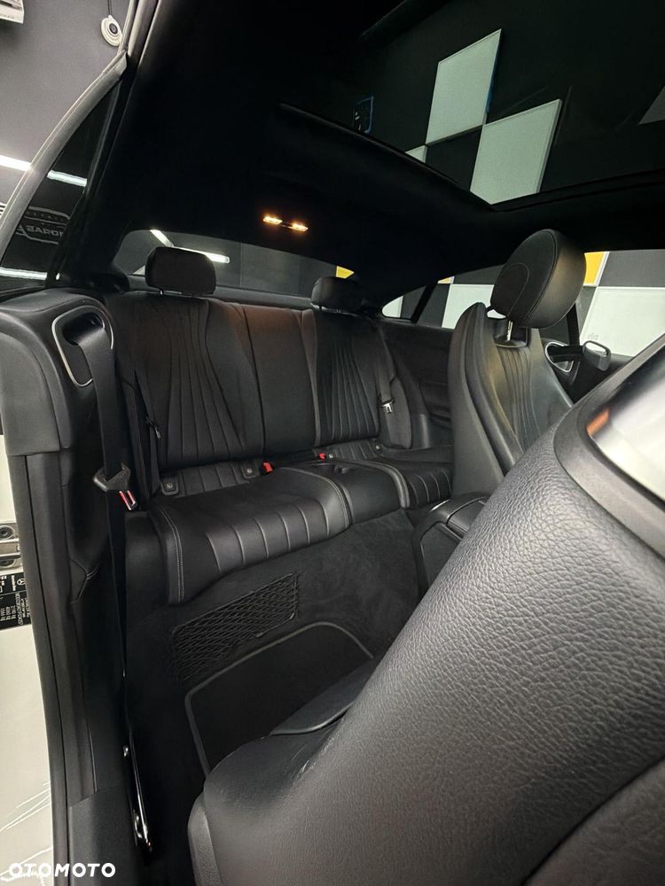 Mercedes-Benz Klasa E 200 9G-TRONIC - 5