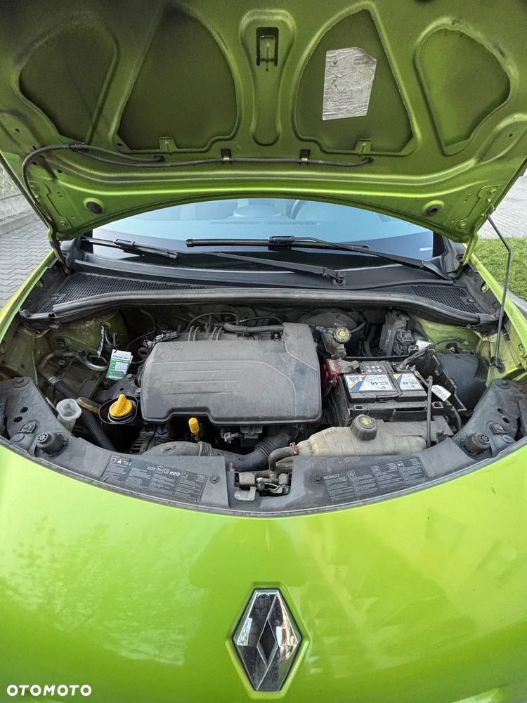 Renault Clio 1.2 16V Alize - 10