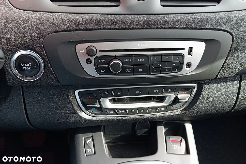 Renault Grand Scenic - 27