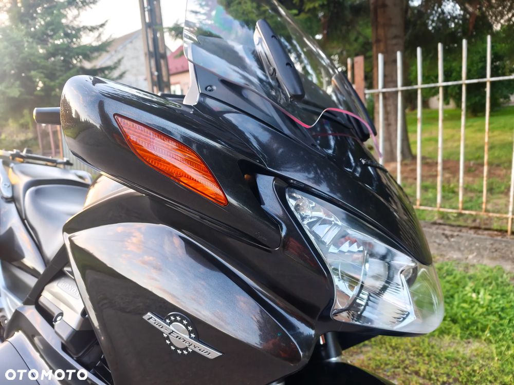 Honda ST - 13