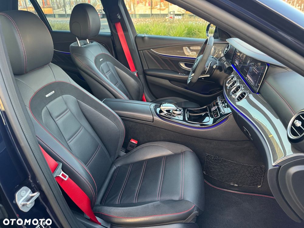 Mercedes-Benz Klasa E AMG 43 4Matic 9G-TRONIC - 36