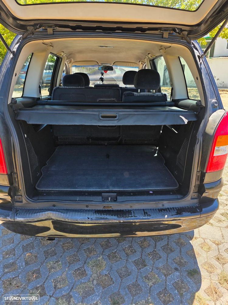 Opel Zafira 2.0 DTi - 8